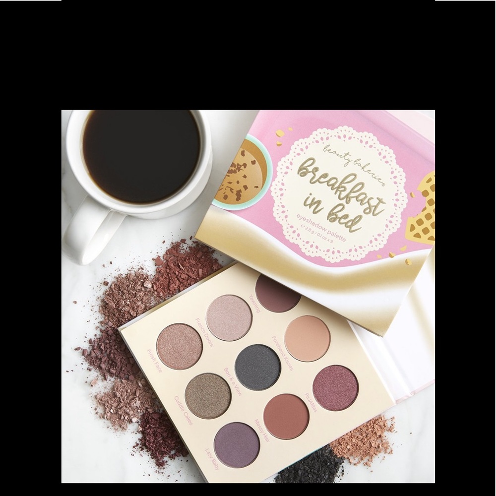 Breakfast in bed eyeshadow palette cute & colorful